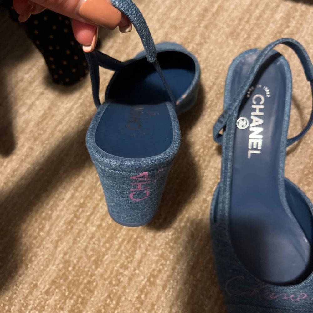 Chanel sling - Picture 3 of 4